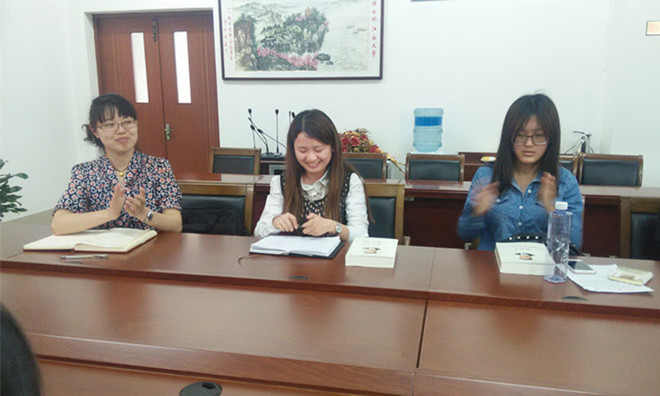 足球篮球官方直播平台2013学生党支部召开“两学一做”理论学习交流会