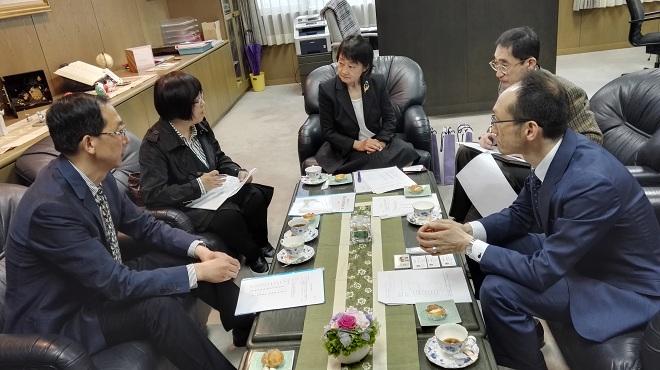 足球篮球官方直播平台代表团赴日本高校交流访问