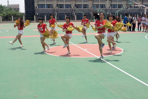 炫舞青春 热力飞扬——记足球篮球官方直播平台第二届啦啦操比赛